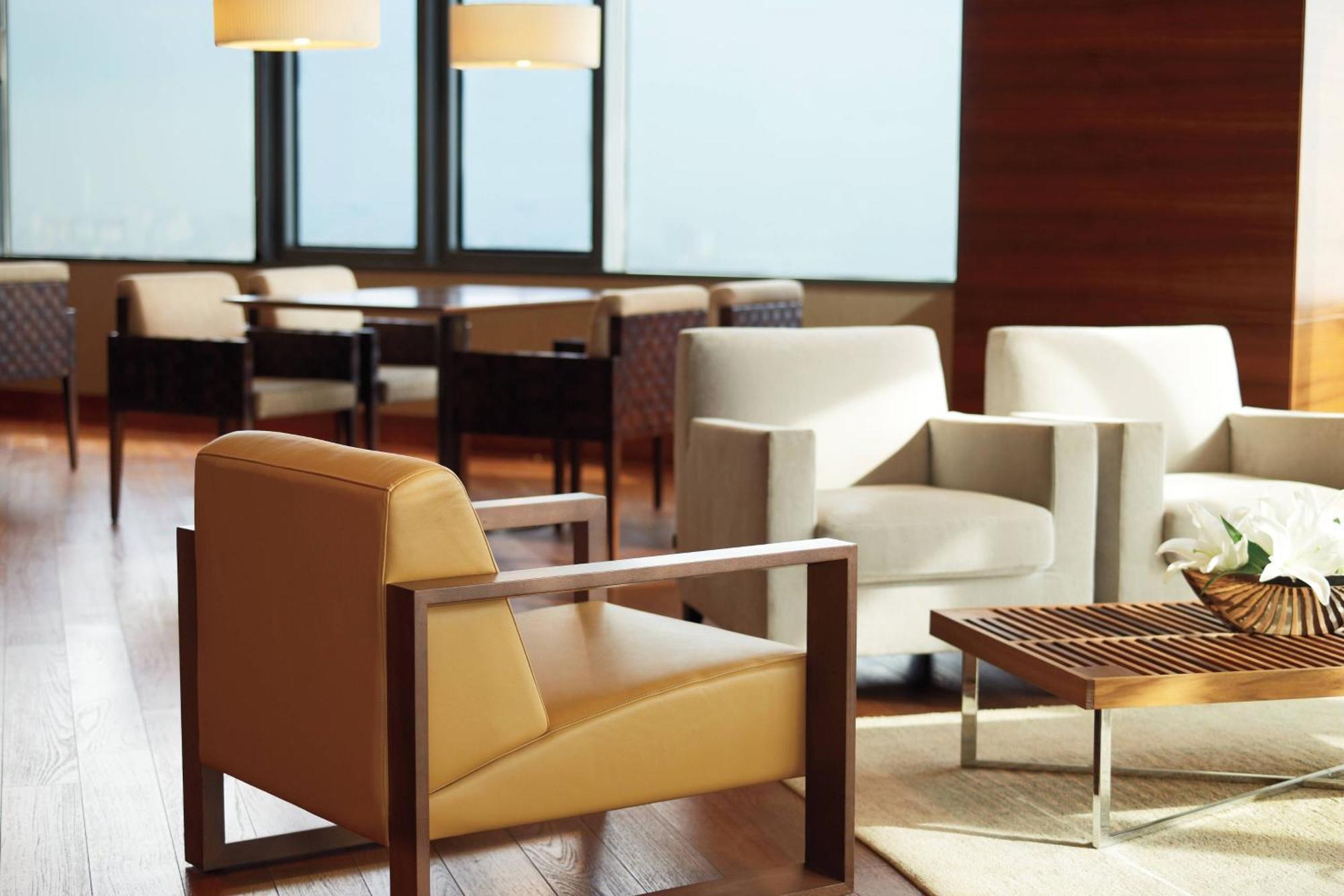 Executive Suite Club Lounge Access Sea View