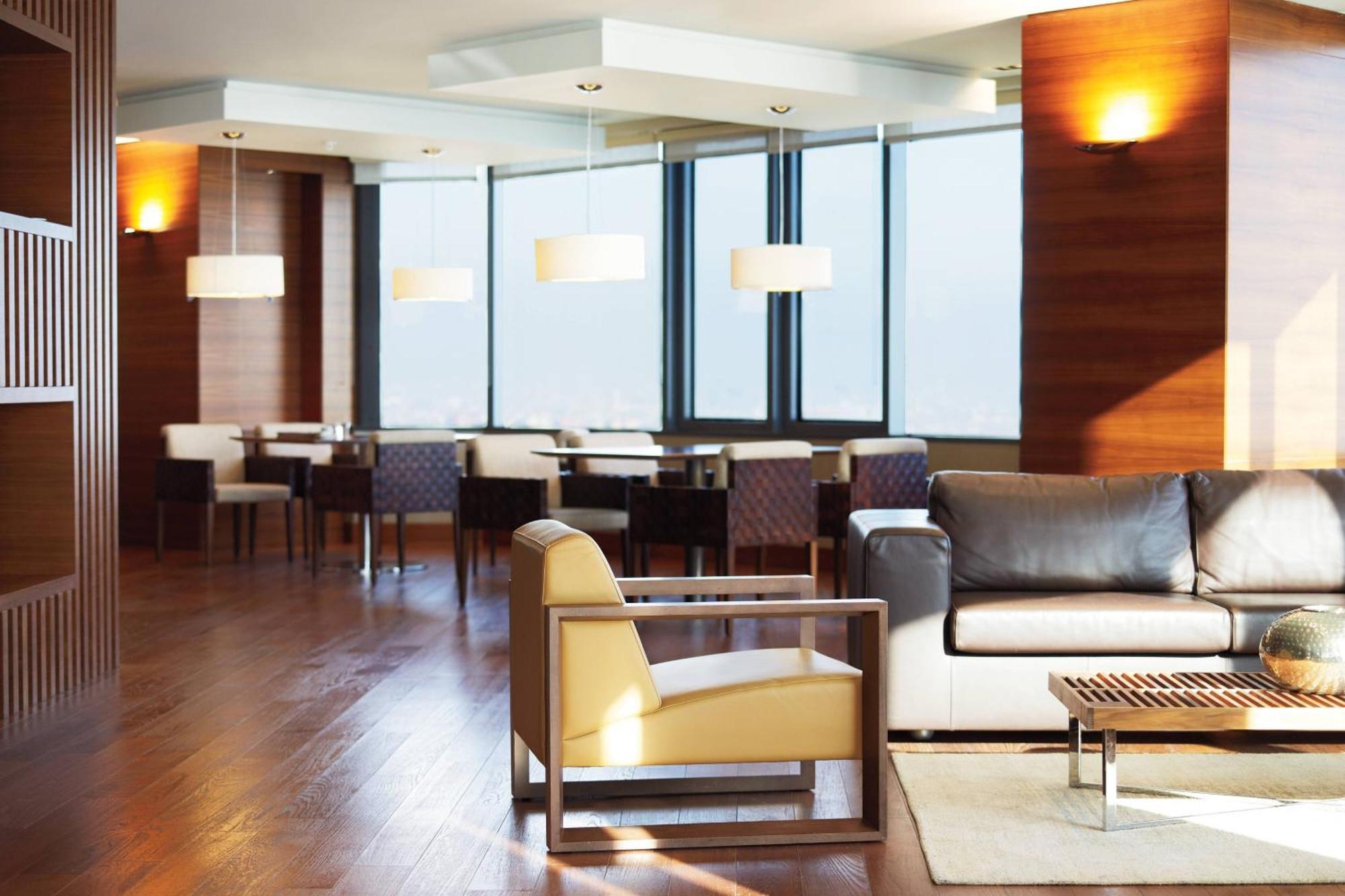 Executive Suite Club Lounge Access Sea View