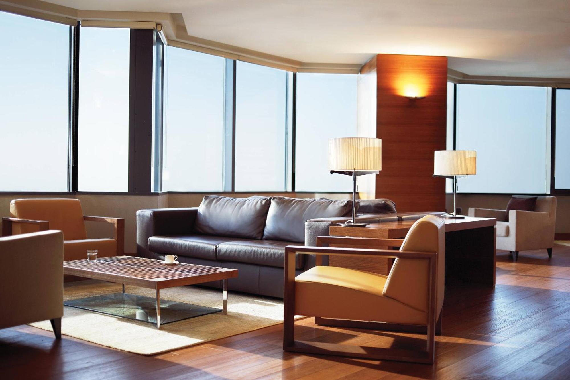 Executive Suite Club Lounge Access Sea View